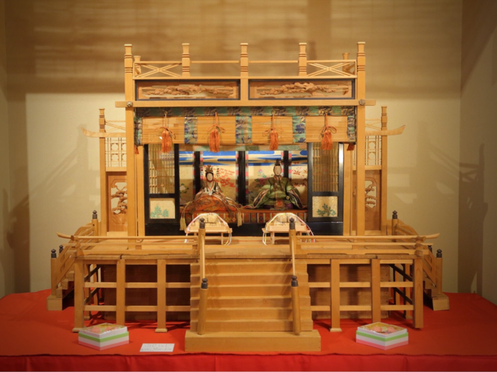 200年の時を越え。骨董喫茶健康堂の「ひな祭り」 - ふじ応援部